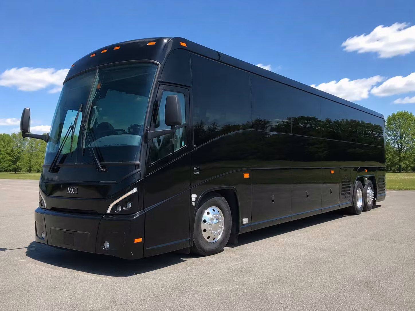 construction site shuttles and workforce transportation in the downey area
